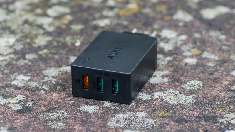 lazada-cap-va-dock-sac-1