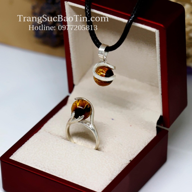 Bộ Trang Sức Phong Thủy Đá Mắt Hổ Vàng Khắc Kinh Phật Phong Thủy BẢO TÍN (VÀng)