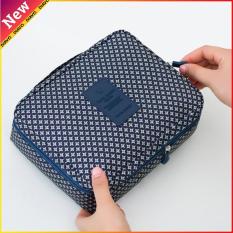 Túi đựng đồ cá nhân khi đi du lịch tiện lợi