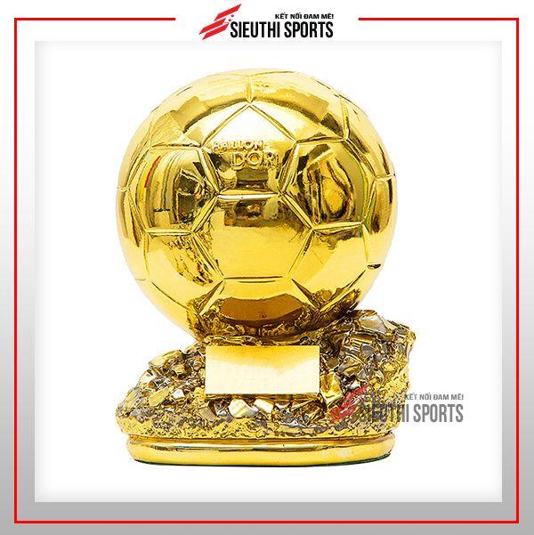 Cúp quả bóng vàng FIFA  Cúp trao giải cầu thủ bóng đá xuất sắc nhất giải