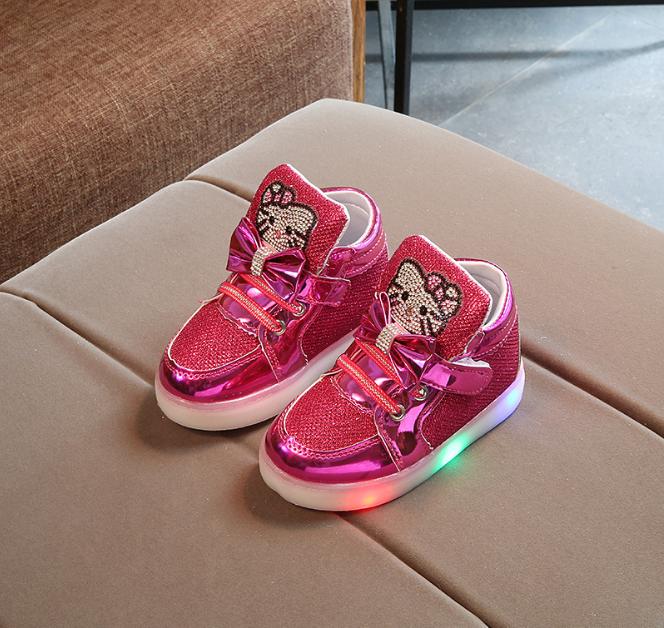 Giày Kitty có đèn Led cho bé gái