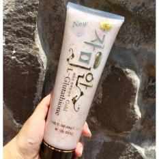 Tẩy tế bào chết Body Gel Gold Whitening 350ml giúp loại bỏ bụi bẩn da chết, diệt khuẩn, làm da trắng mịn, mờ vết thâm, loại bỏ lớp da sần sùi