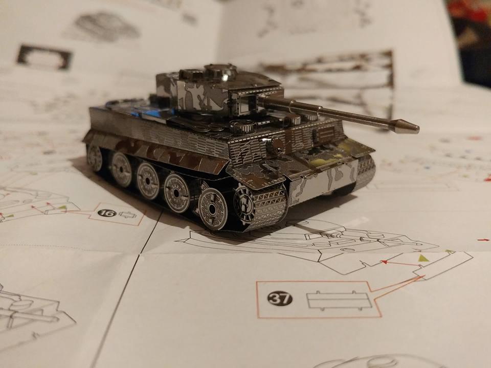 Mô hình xe Tiger tank bằng thép không gỉ