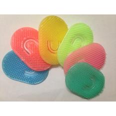 Combo 2 dụng cụ gội đầu – matxa da đầu bằng nhựa