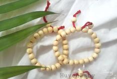 Set 2 vòng dâu tằm tránh tà cho bé