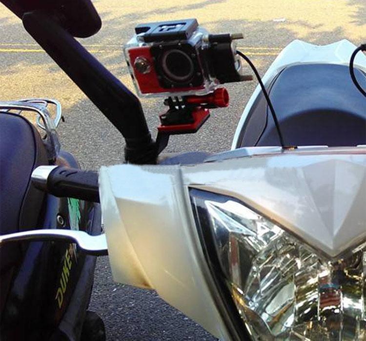 Miếng thép CNC gắn GoPro, Sjcam vào chân gương xe máy