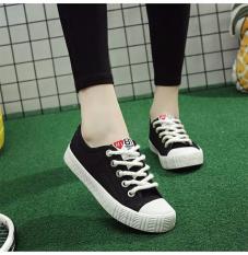 Giày Sneaker nữ Đế Bằng 81 – HAPU(Đen-Cá Tính)