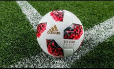 Quả bóng đá World Cup 2018 TELSTAR màu đỏ