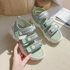 (3 MÀU) Sandal nữ thời trang 3 quai ngang hoa cúc đế cao Đen Kem Xanh cá tính