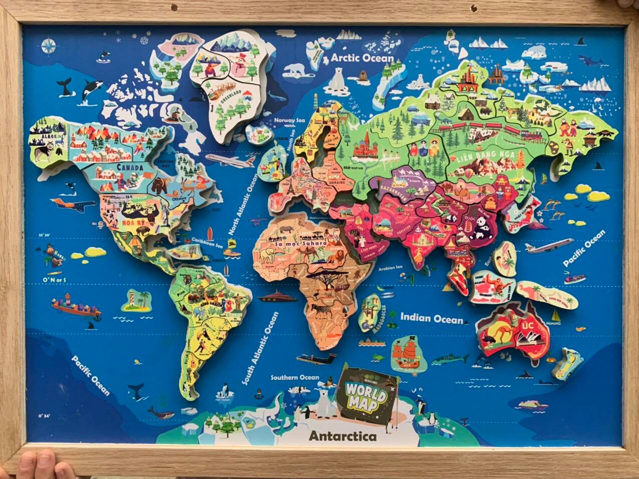 Bán đồ chơi nam châm bản đồ thế giới: Chào đón đến cửa hàng của chúng tôi để sở hữu ngay bộ đồ chơi nam châm bản đồ thế giới đầy màu sắc và sinh động. Sản phẩm giúp trẻ phát triển tư duy không gian và nâng cao kỹ năng khả năng tập trung.