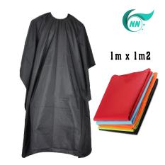 Áo choàng cắt tóc 1m x 1m2 chất liệu vải bình thường ( Màu ngẫu nhiên )