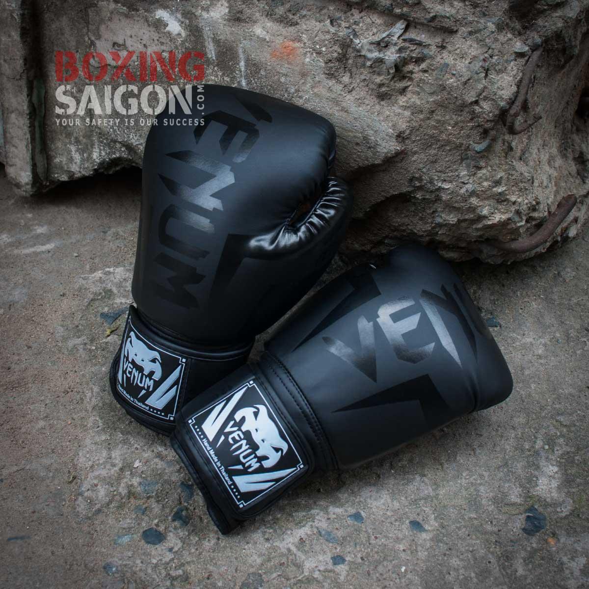 Găng tay Boxing Venum Elite - Đen