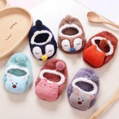 Tất xù hình thú chống trơn trượt cho bé