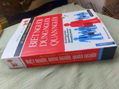 Sách Biết Người Dùng Người Quản Người
