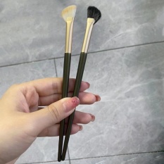 Cọ trang điểm tạo khối đánh khối mũi tự nhiên gọn gàng tiện lợi PHUK117