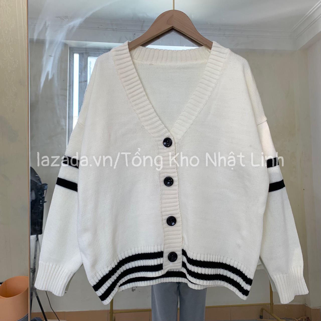 Áo khoác len cadigan dày dặn phối viền sọc ngang đen phong cách Hàn Quốc NHẬT LINH - A111