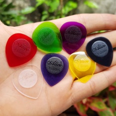 Pick gảy – phím gảy đàn Guitar trong suốt – Thương hiệu Alice