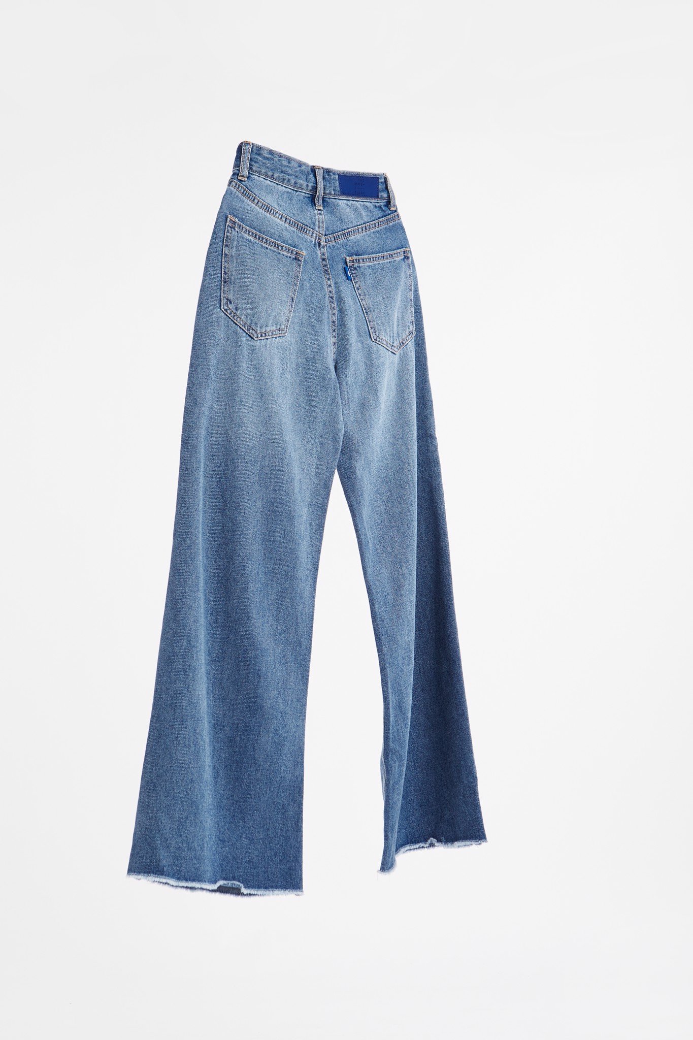 [MUA 1 TẶNG 1 T-SHIRT] TheBlueTshirt - Quần Jeans Nữ Ống Rộng - City Wide Leg Jeans - True Wash