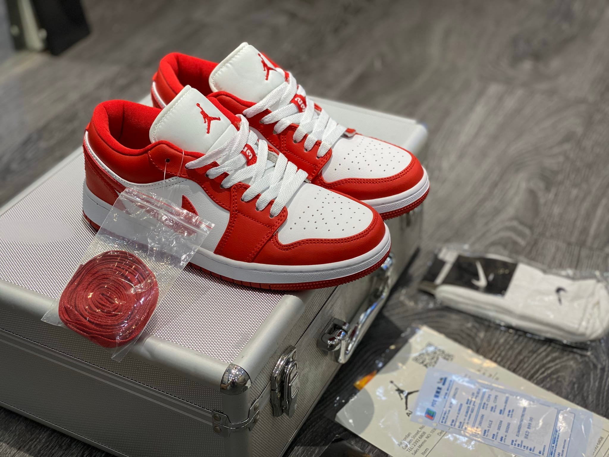 【Lincoln Sports】[ Full Box + Bill ] Giày Jordan Cổ Thấp Nam Nữ, Giày Sneaker JD1 Đỏ Trắng Cổ Thấp...