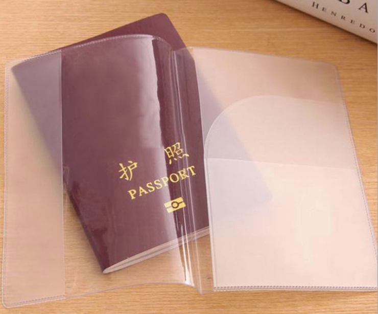 Bộ 2 bọc hộ chiếu nhựa dẻo, có khe nhét thẻ, vỏ bao passport