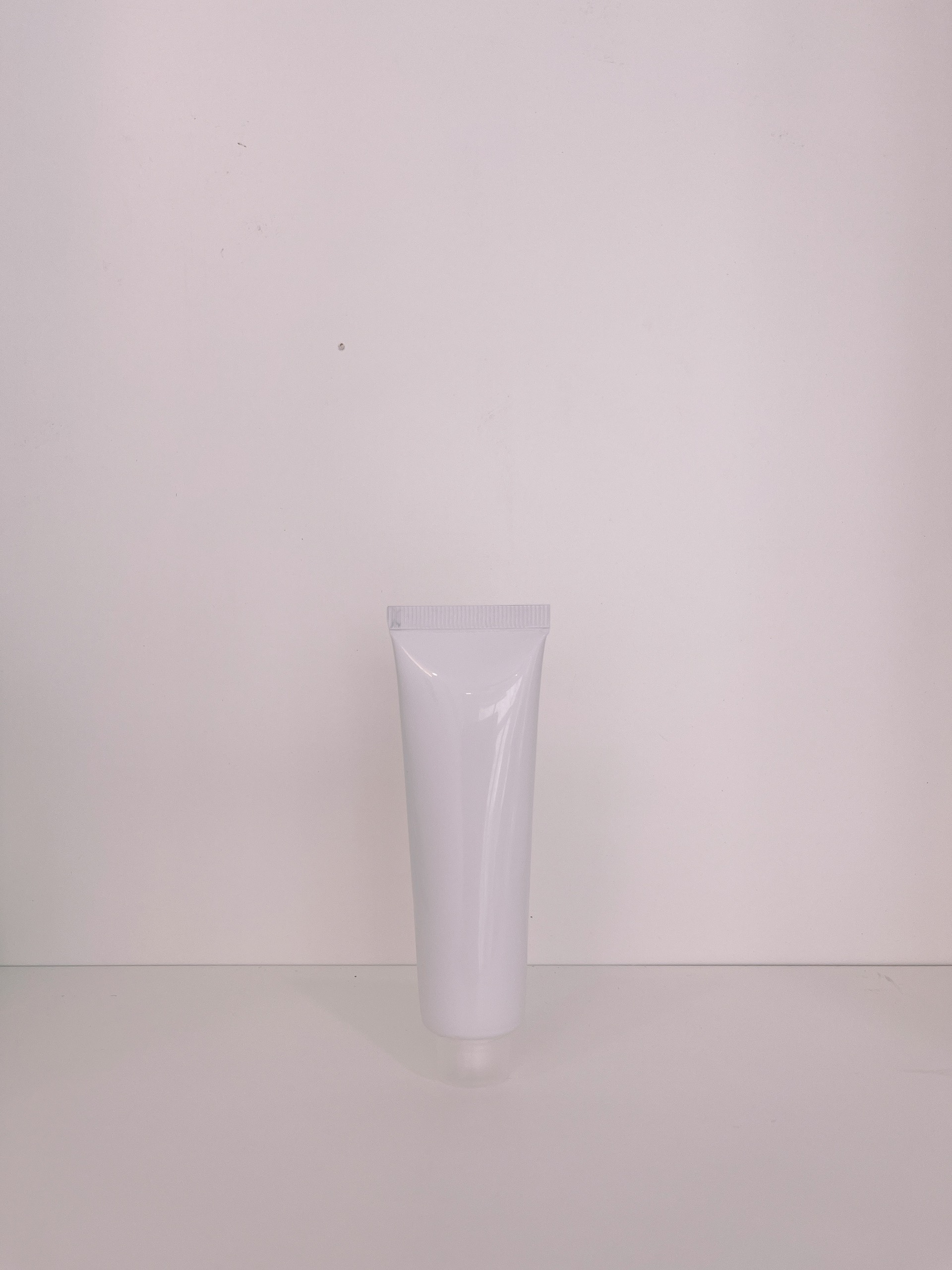 Tuýp nhựa nền trắng ❤ ❤ Tuýp nhựa (tubes) chiết mỹ phẩm