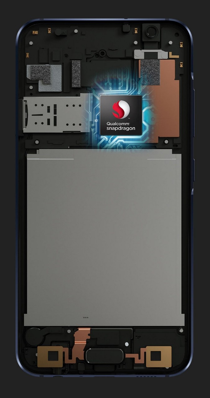 Điện thoại Asus Zenfone V RAM 4GB, rom 32 chiến PUBG mượt