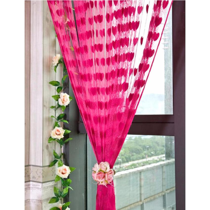 Hình ảnh Rèm cửa trái tim độc đáo