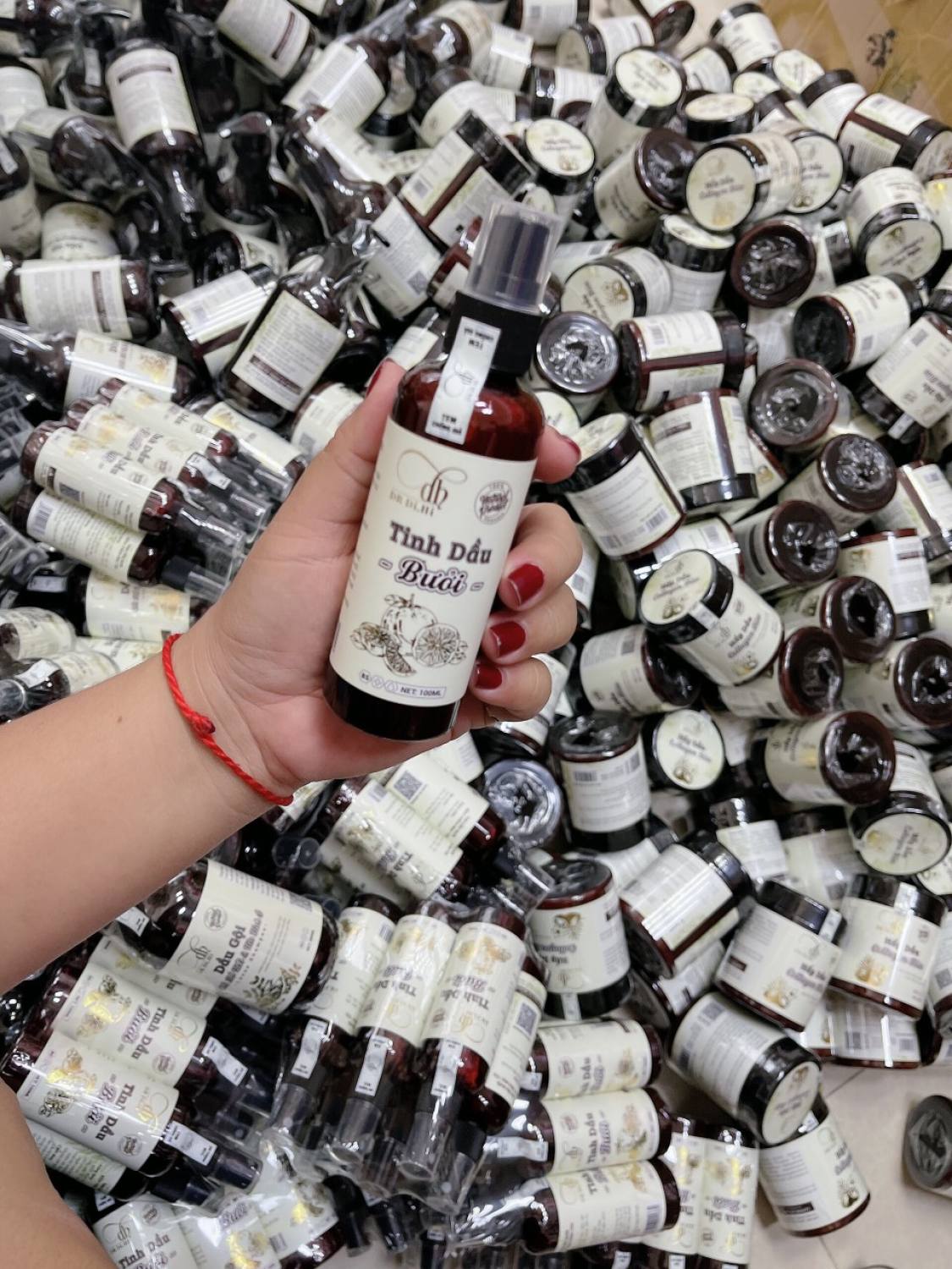 Xịt Tinh Dầu Bưởi Kích Mọc Tóc DR HI