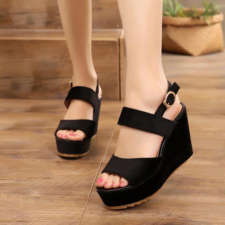 SANDAL XUỒNG QUAI NGANG