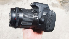 Máy ảnh canon 800D + lens 18-55mm is STM – 24.2MP – Wifi – Quay Full HD 60FPS – Mới 90%