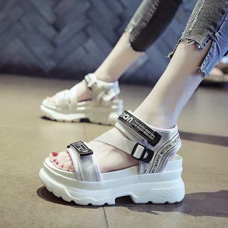 Sandal nữ,sandal học sinh độn đế 5p fashion kiểu dáng mới siêu hót