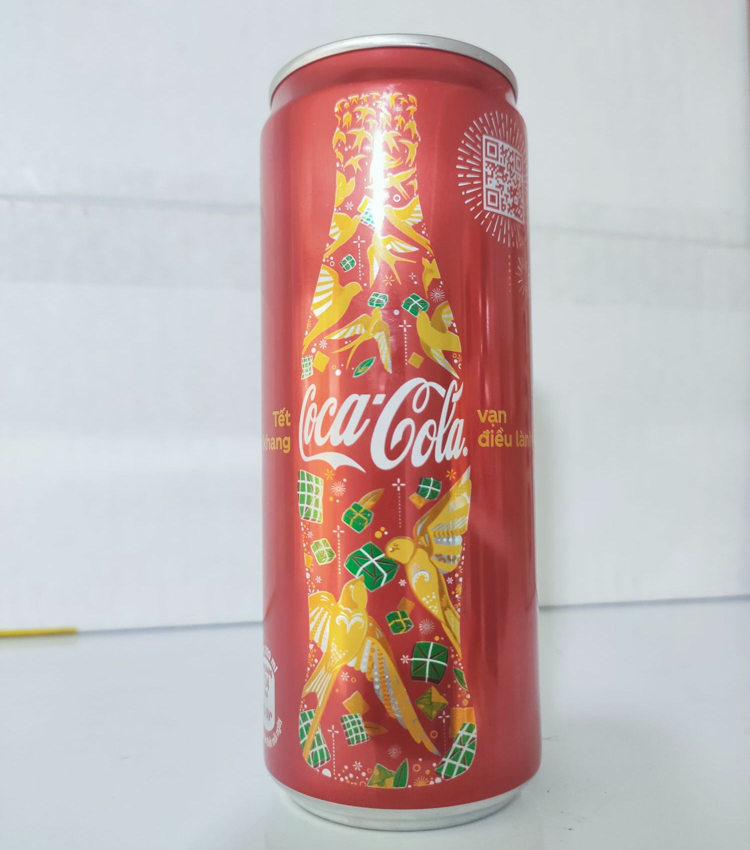 Cocacola vị nguyên bản lon 320ml