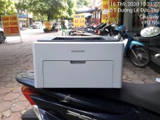 Máy in samsung Ml-2240 ( tặng kèm hộp mực , dây nguồn , dây usb mới )