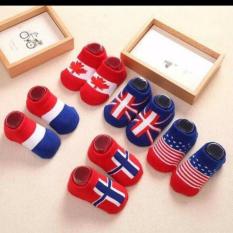 Bộ 3 vớ tất cotton đáng yêu cho bé (size S)_Mẫu ngẫu nhiên