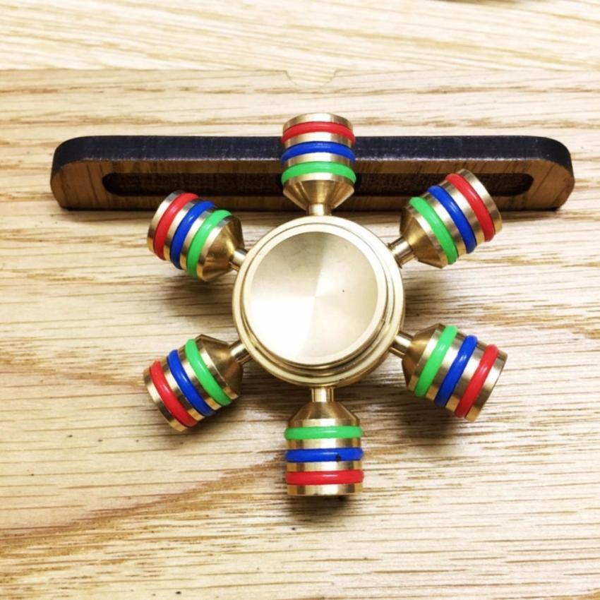 Hình ảnh Con quay Fidget Spinner 6 cánh bánh lái cực đẹp