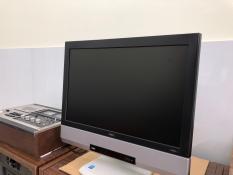 All in one NEC ( case liền màn hình ) tất cả trong một loa nghe rất to và ấm hay
