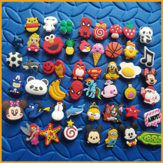 BỘ 10 STICKER – JITBIT 2D GẮN DÉP CROCS – NÚT GẮN DÉP CROCS đủ loại khác nhau gắn dép CROCS – DÉP CÁ SẤU