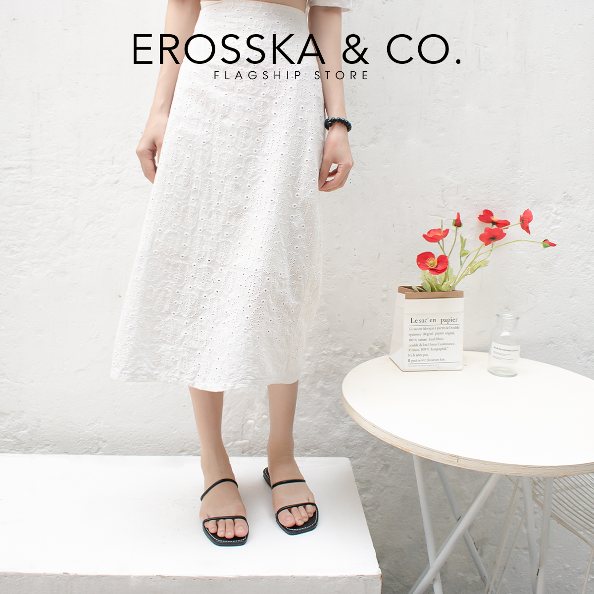 Dép đi biển thời trang Erosska 2021 quai dây mảnh màu đen - DE041