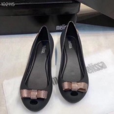 GIÀY NHỰA MỀM DẺO THƠM MELISSA