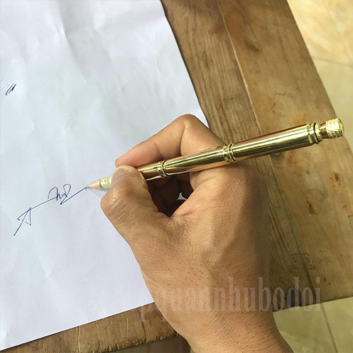 Bút ký, bút viết lưu niệm vỏ đan AR15