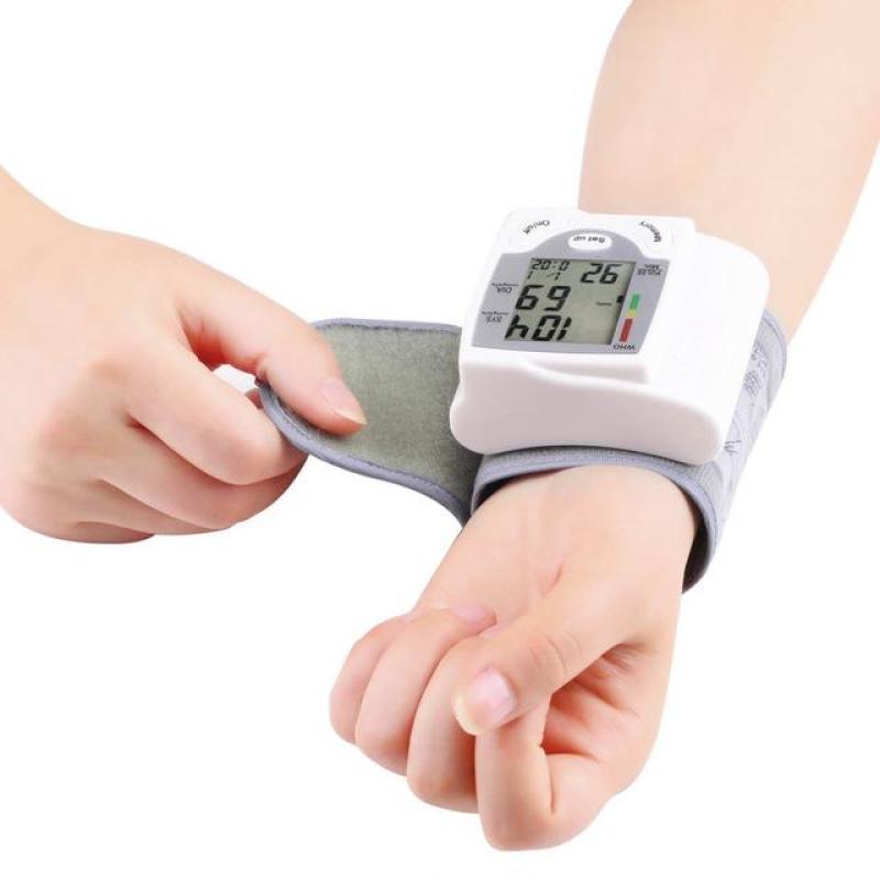 Nơi bán Đo huyết áp tại nhà - Máy đo huyết áp TTS-101S - giá ưu đãi giao hàng toàn quốc - BH UY TÍN bởi TINH TẾ STORE