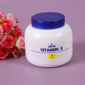 Kem dưỡng da giữ ẩm Vitamin E hiệu Aron Thái Lan 200g  