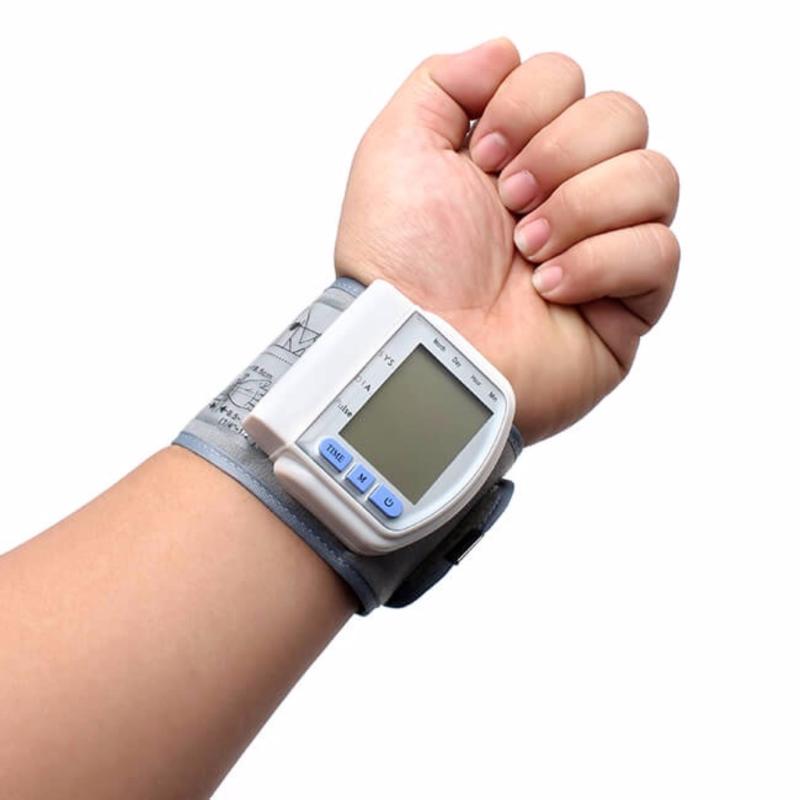 Máy đo huyết áp cảm biến Blood pressure bán chạy
