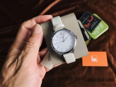 Đồng hồ Nữ Fossil BQ8003 Suitor Three-Hand White Leather Watch