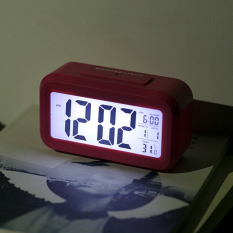 [HCM]Đồng hồ báo thức đa năng,đo nhiệt độ,cảm biến ánh sáng,có đèn xem giờ ban đêm.