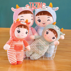 Búp bê em bé áo kẻ nhồi bông, nhiều màu sắc, kích thước 20cm và 35cm. Chất liệu cao cấp, mềm mịn, không xù lông phù hợp làm thú ôm cho trẻ em hoặc làm đồ trang trí