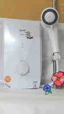 Máy nước nóng trực tiếp có bơm Alpha V10EP