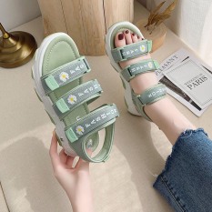 Dép sandal nữ 3 quai Fashion thêu hoa cúc thời trang 2020