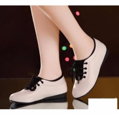 Giày thể thao -giày lười nữ êm chân – Kem