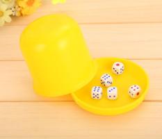 Đồ chơi xúc xắc. lắc xí ngầu vui vẻ (1 hộp có 5 hạt xúc xắc)
